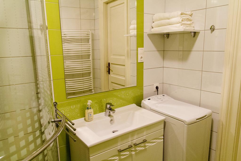 Eoetvoes Apartman Boedapest Kamer foto