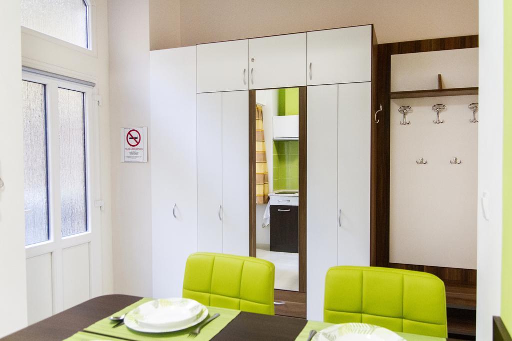 Eoetvoes Apartman Boedapest Kamer foto
